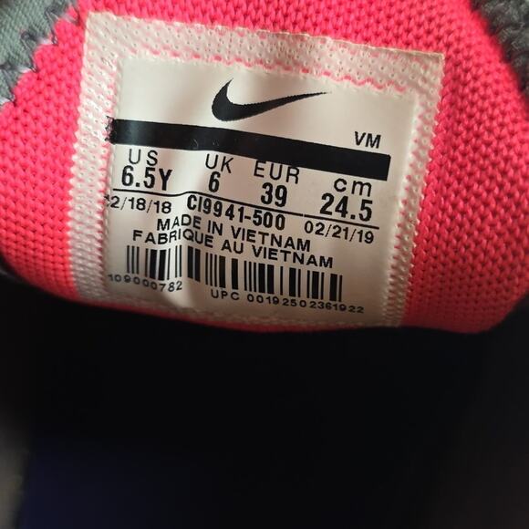 Nike Air Max 270 Womens Gray Blue Yellow Red Size 8 Low Top Shoes Sneakers - Picture 8 of 10